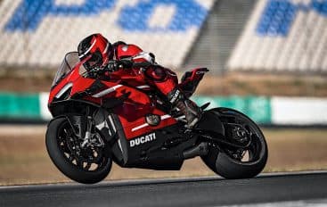 Ducati Superleggera V4 ความแรงแบบรถแข่งในสนาม แต่ถูกกฎหมายบนท้องถนน